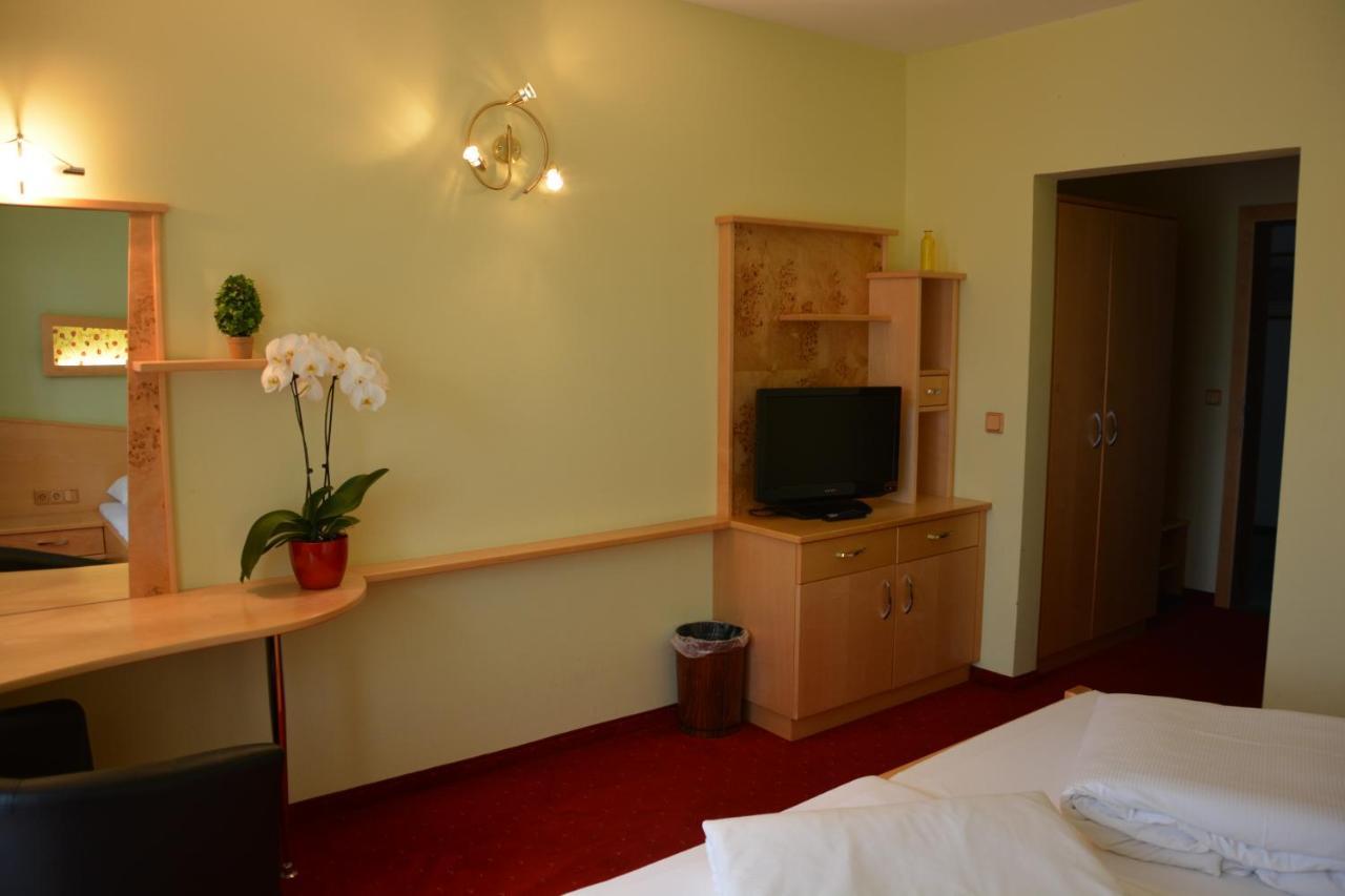 Hotel Boehmerwaldhof 乌尔里希斯贝格 外观 照片