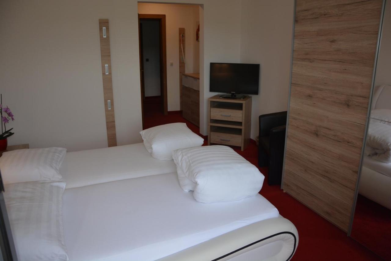 Hotel Boehmerwaldhof 乌尔里希斯贝格 外观 照片