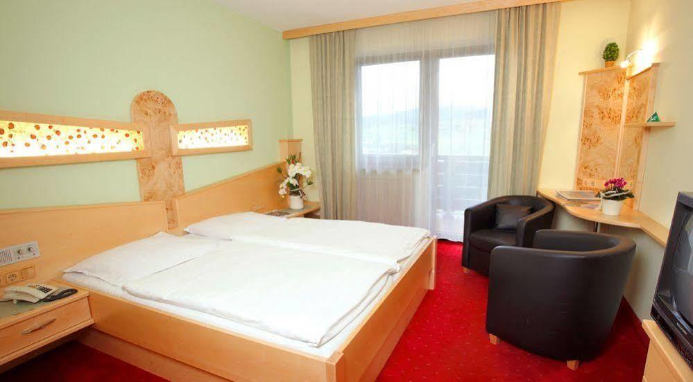 Hotel Boehmerwaldhof 乌尔里希斯贝格 外观 照片